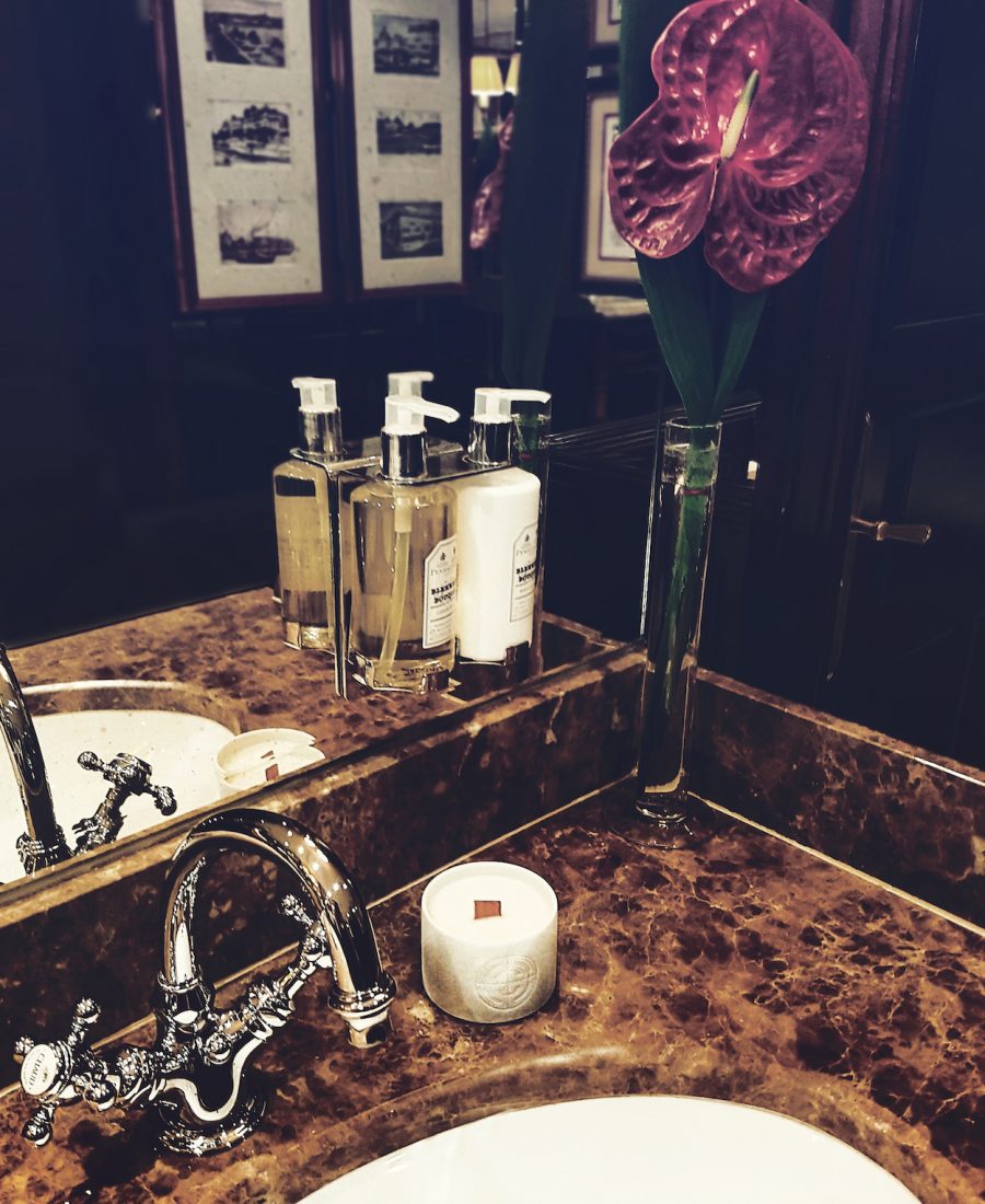 Luxury Hotel Fragrances / Luxury Hotel Candles