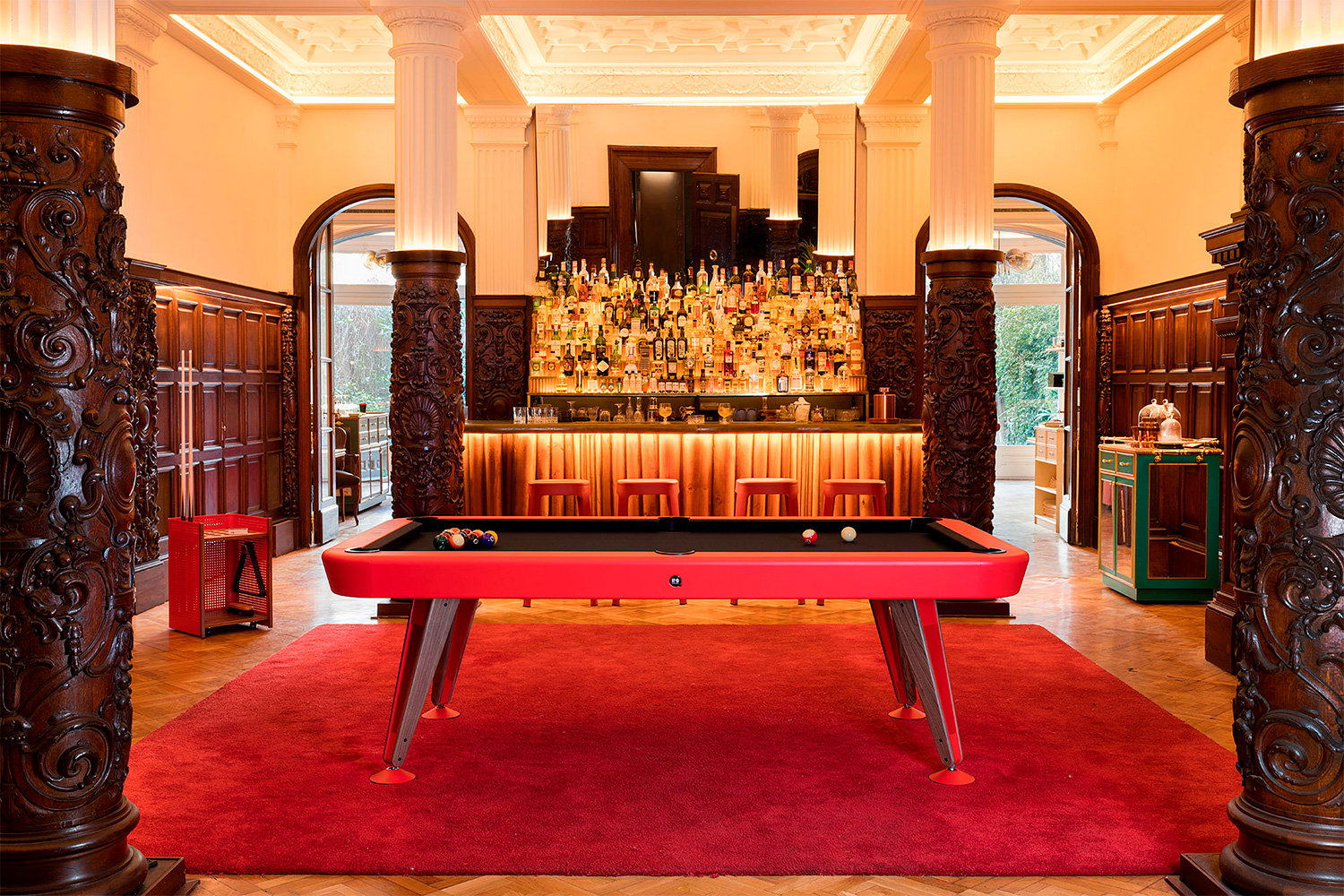 Luxury Hotel Game Tables and Furniture for Indoors and Outdoors