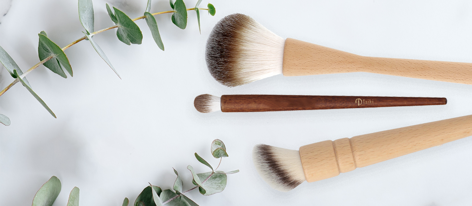How to Create Custom Cosmetic Brushes for your Hotel