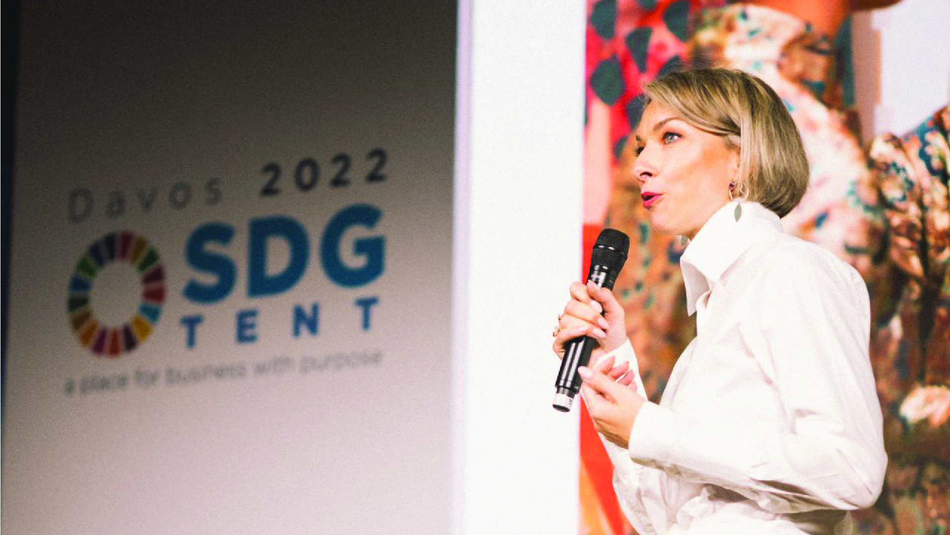 Nicky Myny Art at World Economic Forum 2022, Davos Switzerland