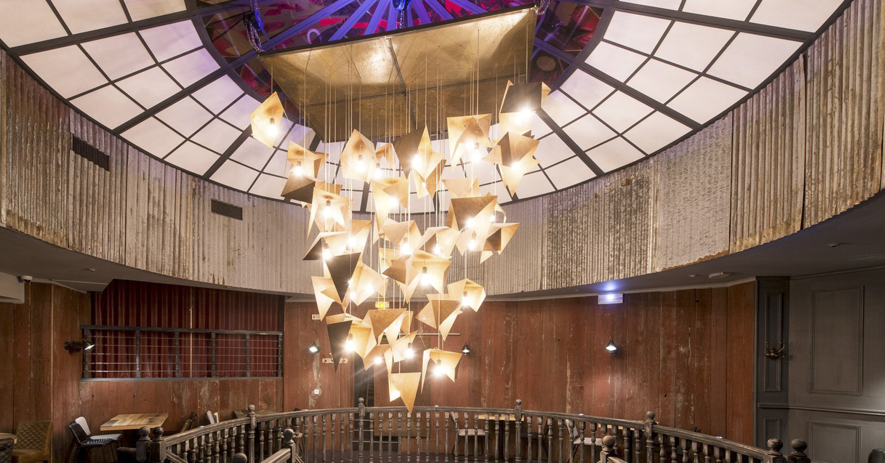 Gie El’s Avant-Garde Chandeliers: The Perfect Addition to Any Hotel