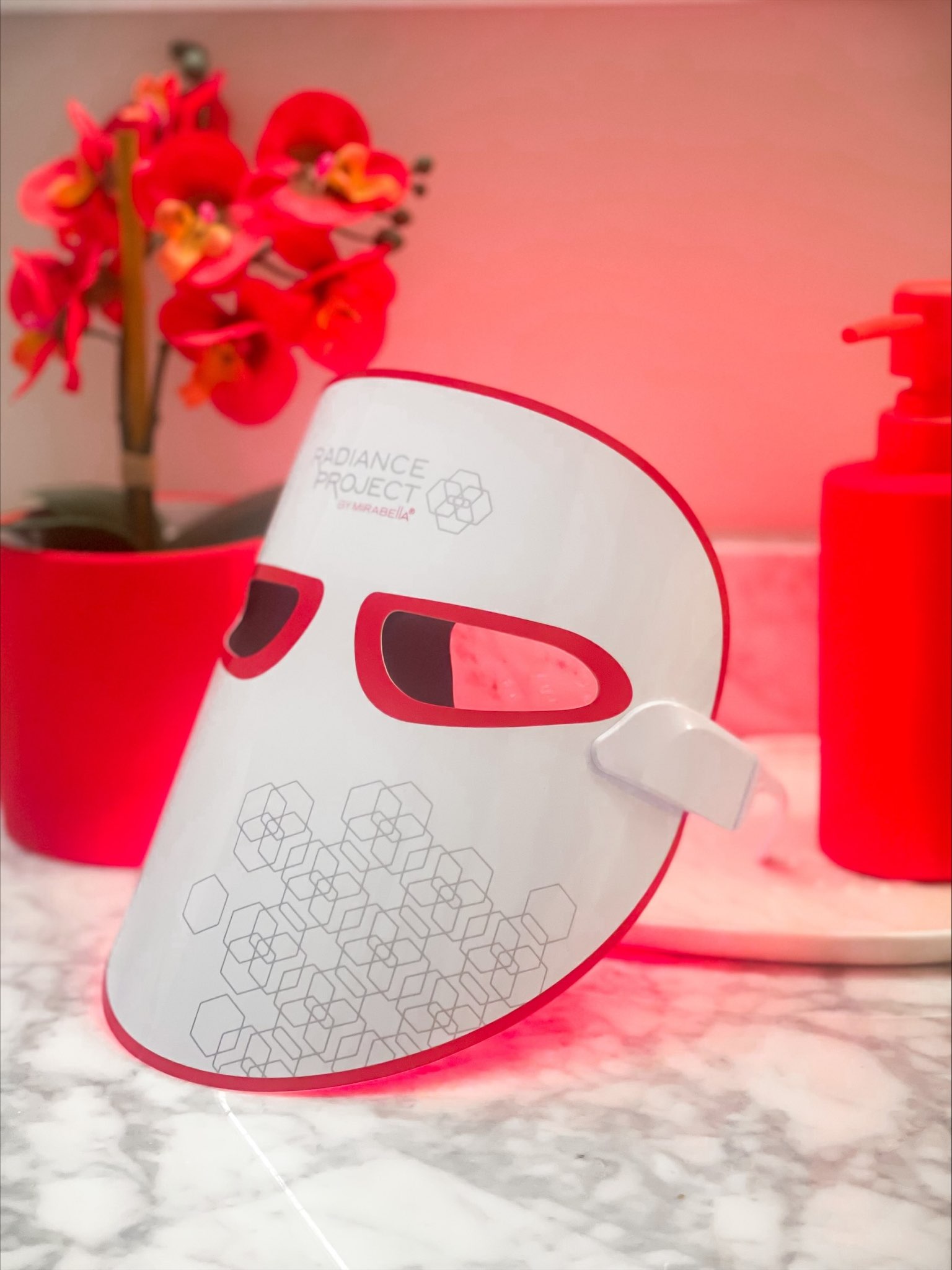 Mirabella Announces Restock of Best-Selling Phototherapy 7-Color LED Facial Mask NOW with Near Infrared – JUST IN TIME FOR SUMMER 